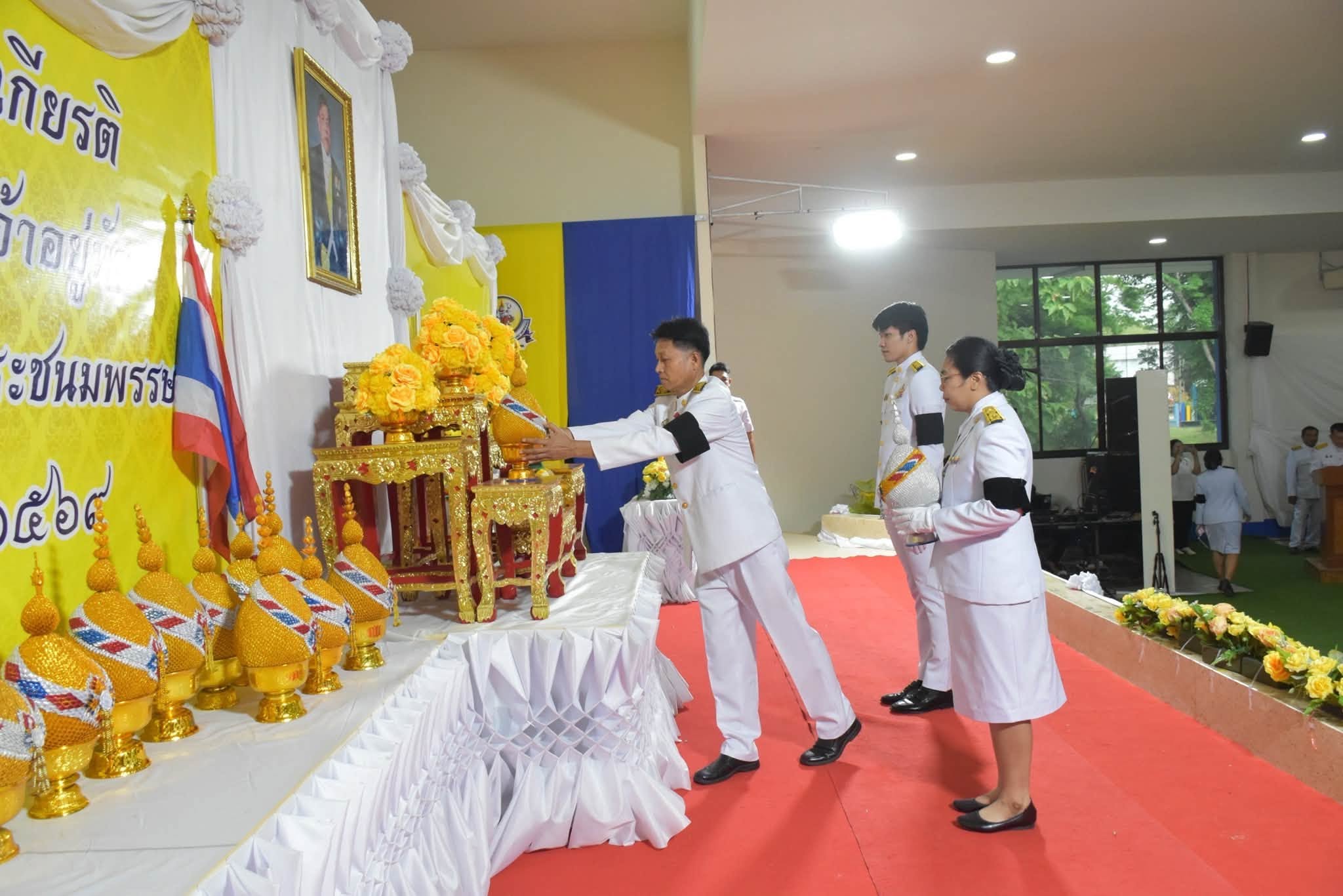พช.บ้านเหลื่อม ร่วมพิธีถวายเครื่องราชสักการะและวางพานพุ่มและพิธีจุดเทียนถวายพระพรชัยมงคลพระบาทสมเด็จพระเจ้าอยู่หัว เนื่องในโอกาสพระราชพิธีมหามงคลเฉลิมพระชนมพรรษา 28 กรกฎาคม 2569
